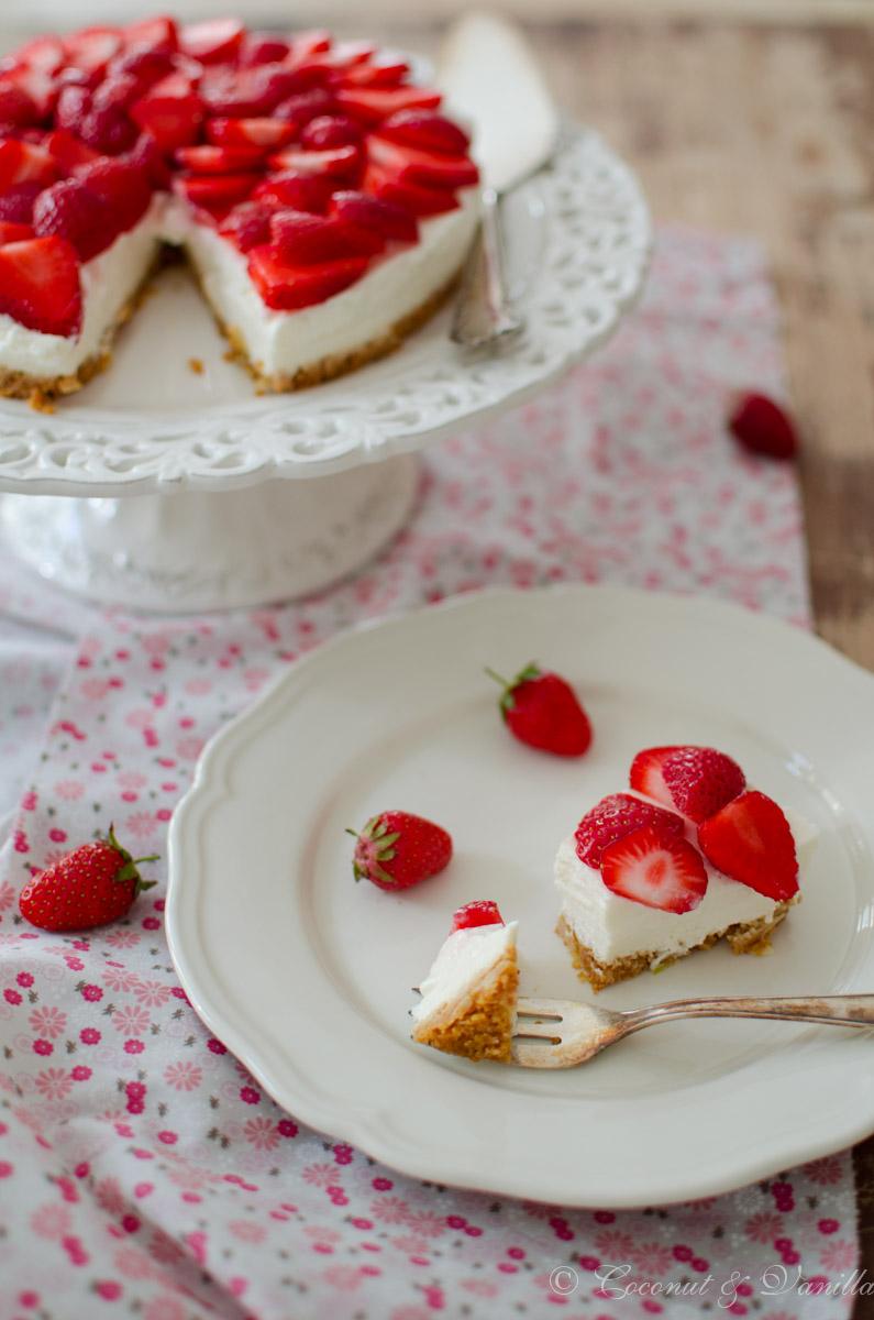 Rezeptbild: Erfrischender Erdbeer-Holunderblüten-Cheesecake