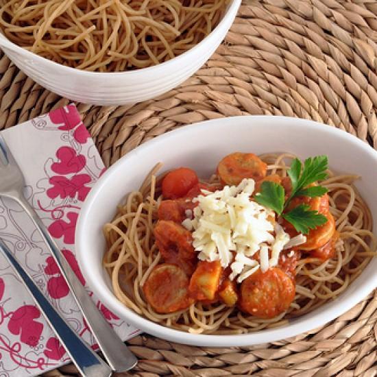 Rezeptbild: Vollkornspaghetti mit Wurst und Gemuese