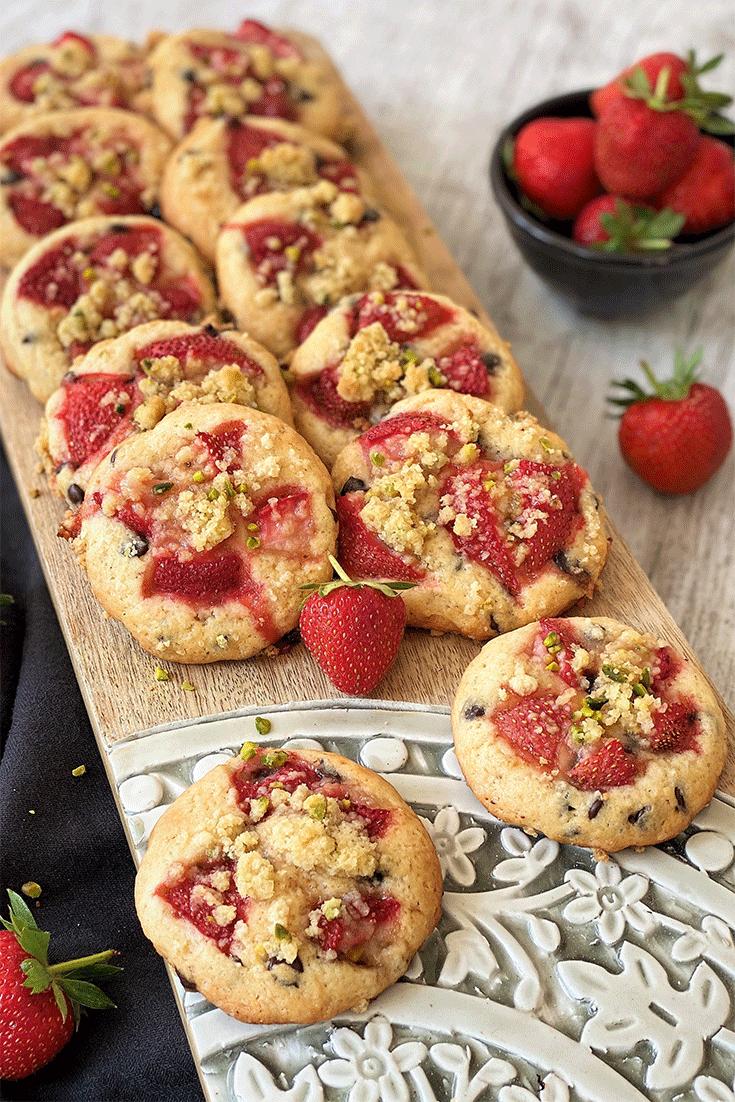 Rezeptbild: Erdbeer-Streusel-Cookies