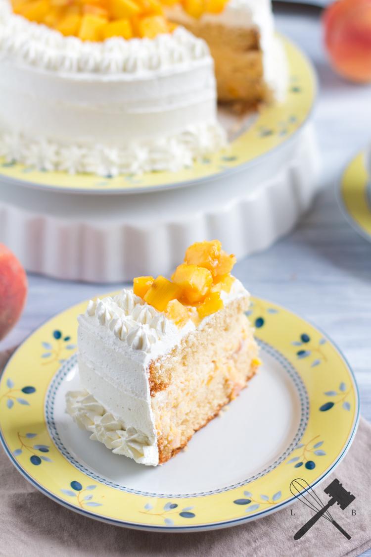 Rezeptbild: Peaches & Cream Cake