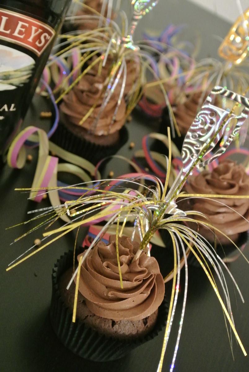 Rezeptbild: Baileys Cupcakes für Silvester