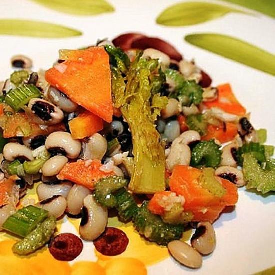 Rezeptbild: Griechischer Salat mit Augenbohnen