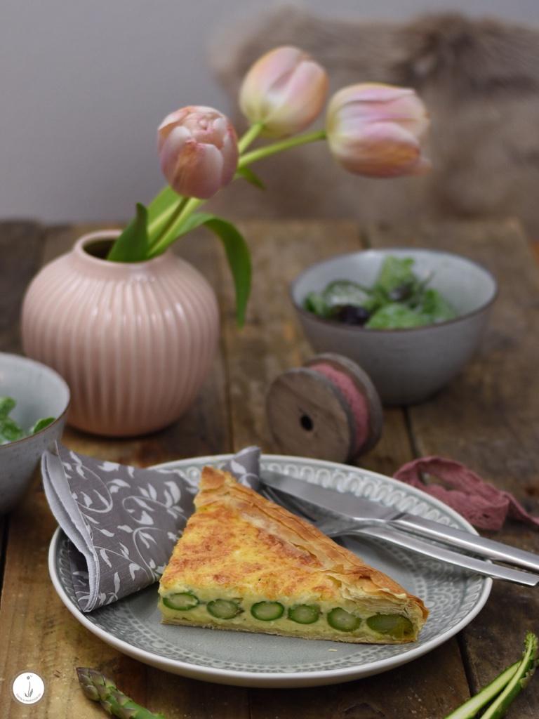 Rezeptbild: Yufka-Tarte mit grünem Spargel