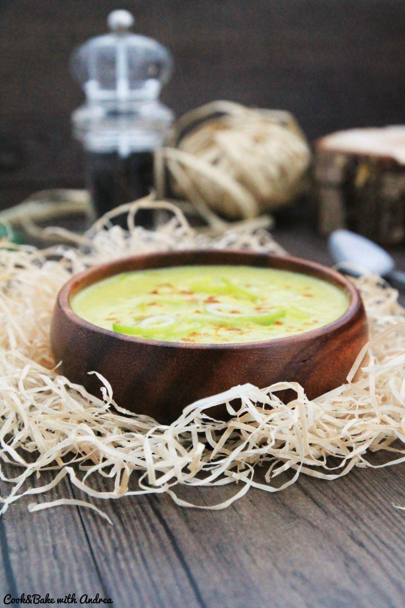 Rezeptbild: Zucchini-Curry-Suppe mit Lauch