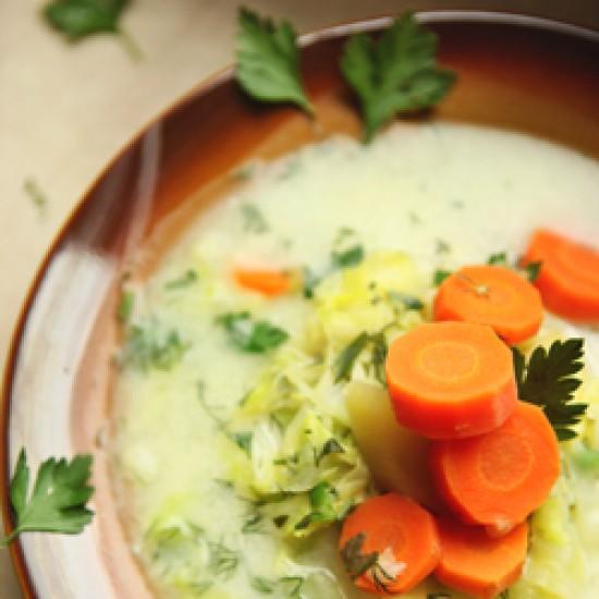 Rezeptbild: Gemüsesuppe von jungem Kohl