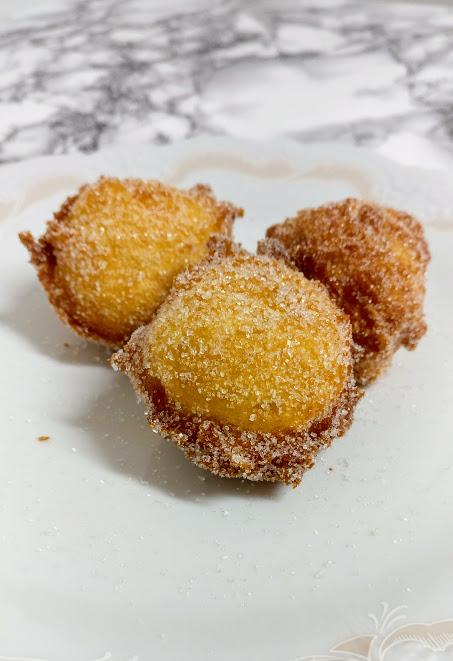 Rezeptbild: Süße kleine Quarkbällchen in Zucker – Himmlisch !