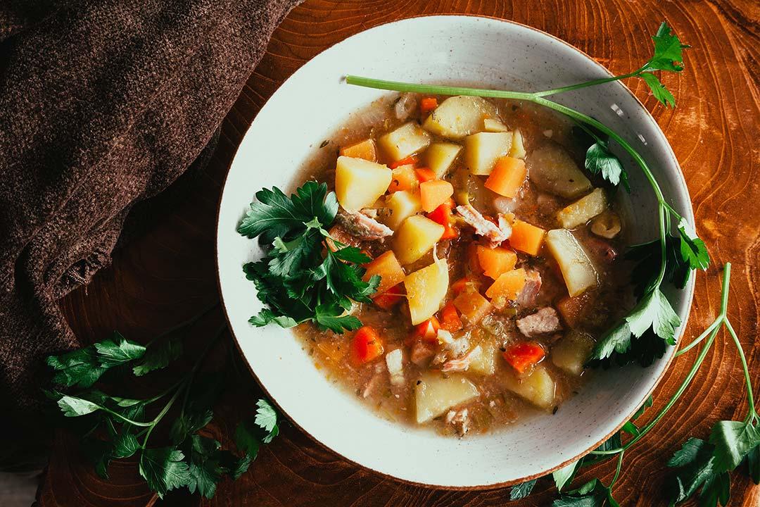 Rezeptbild: Slow Cooker Rezept - Eine Suppe für die man fast kein Rezept braucht