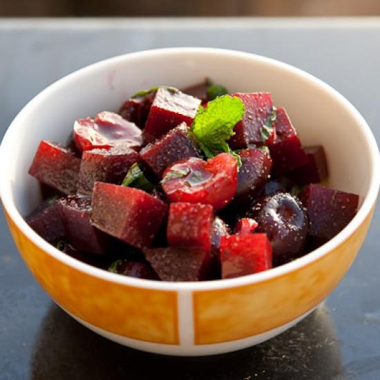 Rezeptbild: Rote Beete und Kirsch Salat