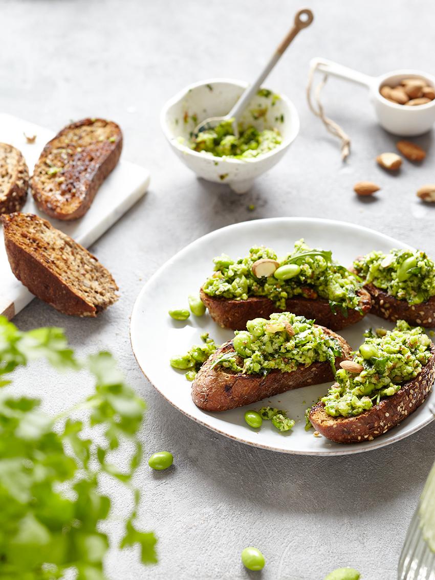 Rezeptbild: Mandel Edamame Crostini