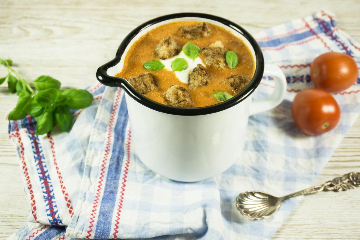 Rezeptbild: Tomaten-Kokos-Suppe mit Zimtcroutons