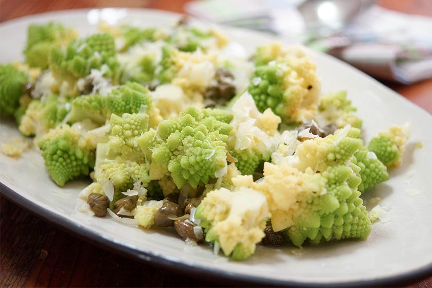 Rezeptbild: Romanesco sizilianische Art mit Kapern und Zitrone