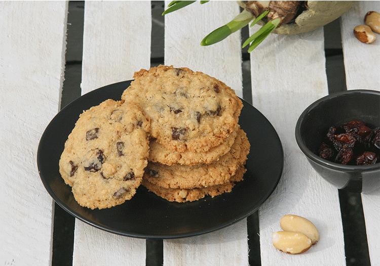 Rezeptbild: Paranuss Cranberry Cookies mit Haferflocken