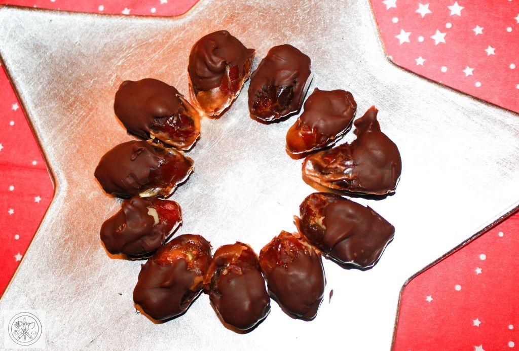 Rezeptbild: Schokolade Datteln mit Marzipan