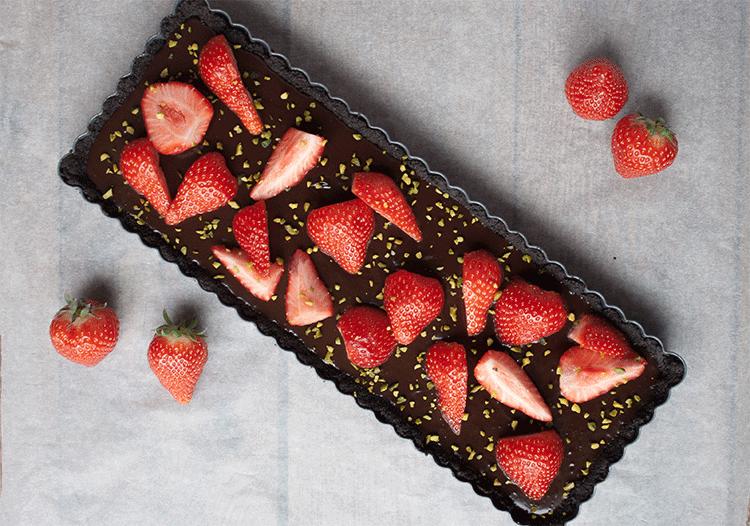 Rezeptbild: Oreo-Schokoladentarte mit Erdbeeren (no bake)