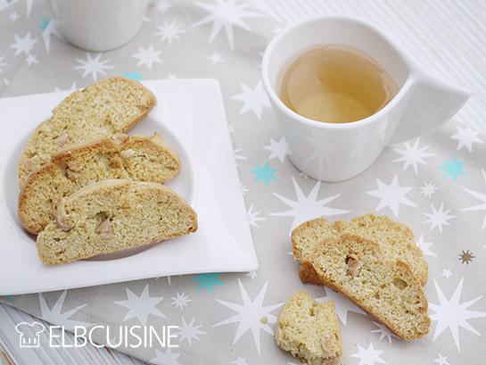 Rezeptbild: Die Weihnachtsbäckerei startet mit köstlichen Safran-Biscotti!
