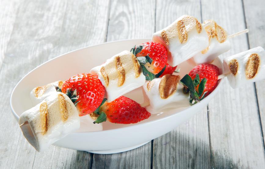 Rezeptbild: Marshmallow-Erdbeer-Spieße