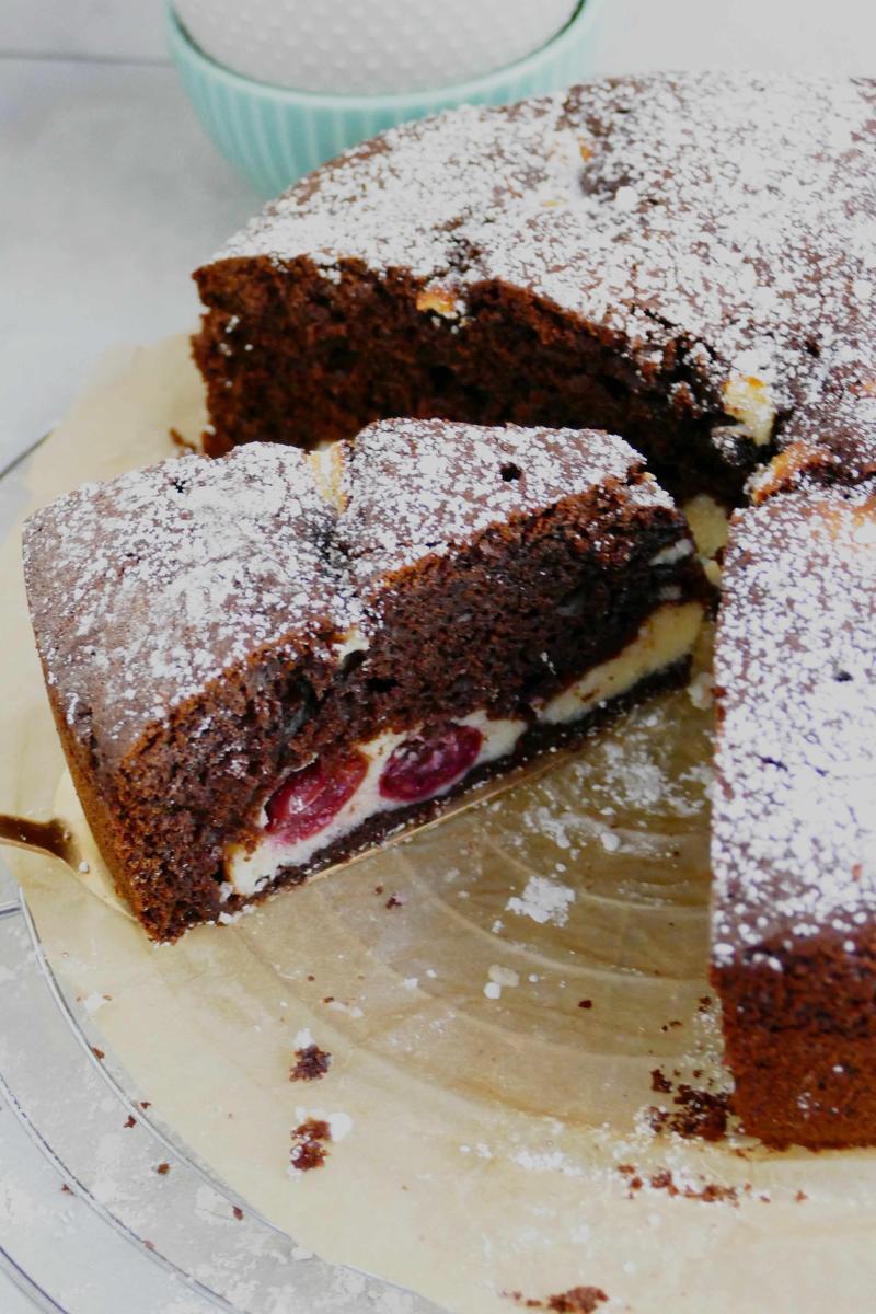 Rezeptbild: Torta Nua – Italienischer Schokoladenkuchen mit Ricottafüllung