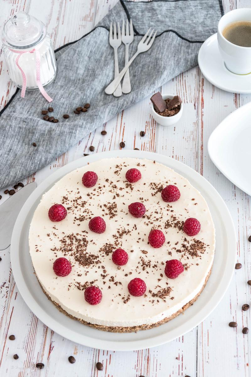 Rezeptbild: Kaffee-Likör-Frischkäse Torte mit Himbeeren